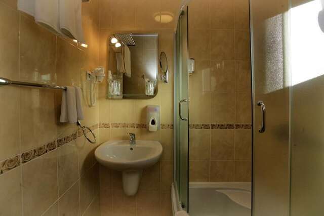 Отель Hotel Ellena Херцег-Нови-19